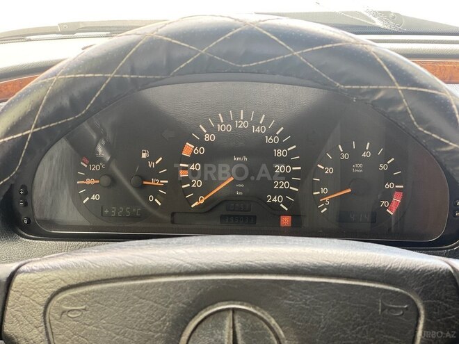 Mercedes C 180 1995, 352,500 km - 1.8 l - Bakı