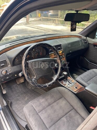 Mercedes C 180 1995, 352,500 km - 1.8 l - Bakı