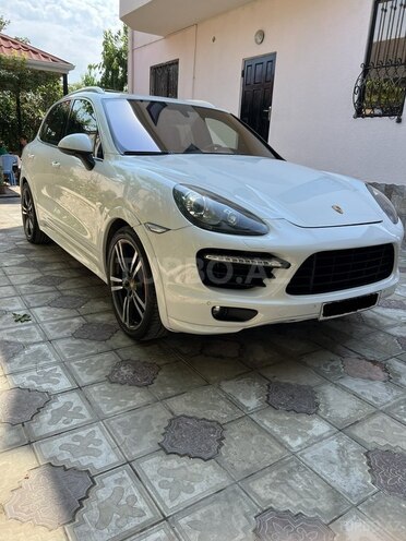 Porsche Cayenne GTS 2014, 178,000 km - 4.8 l - Bakı