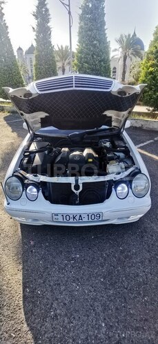 Mercedes E 320 2000, 258,000 km - 3.2 l - Astara