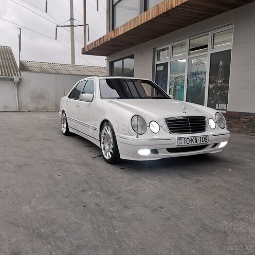 Mercedes E 320 2000, 258,000 km - 3.2 l - Astara