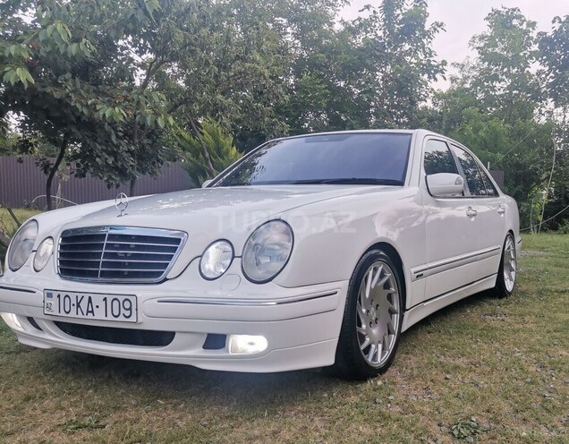 Mercedes E 320 2000, 258,000 km - 3.2 l - Astara