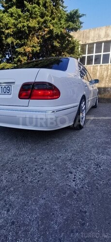 Mercedes E 320 2000, 258,000 km - 3.2 l - Astara