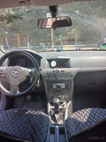 Opel Astra 2005, 260,000 km - 1.4 l - Bakı