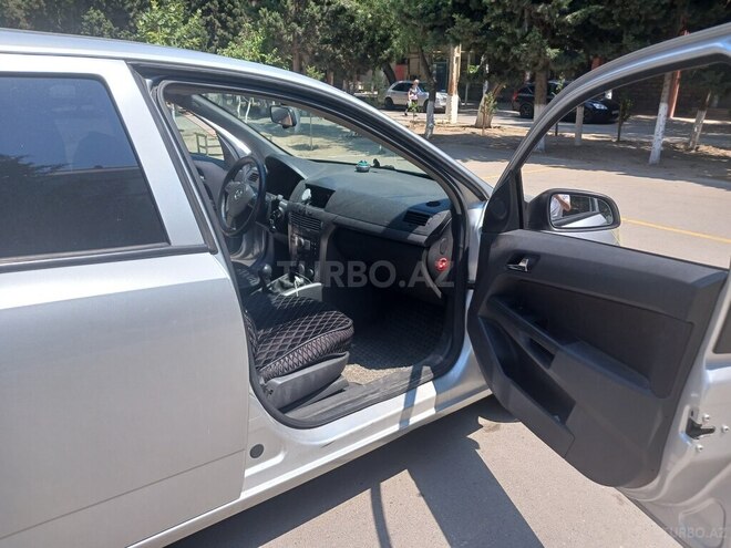 Opel Astra 2005, 260,000 km - 1.4 l - Bakı