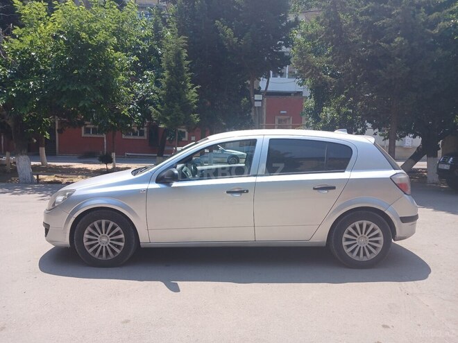 Opel Astra 2005, 260,000 km - 1.4 l - Bakı