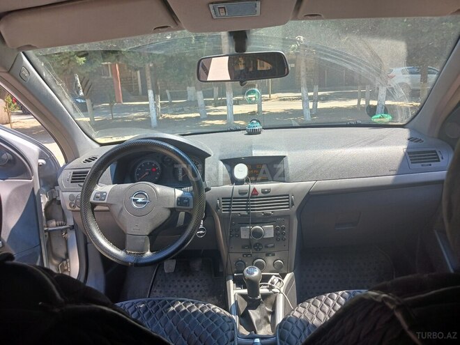 Opel Astra 2005, 260,000 km - 1.4 l - Bakı