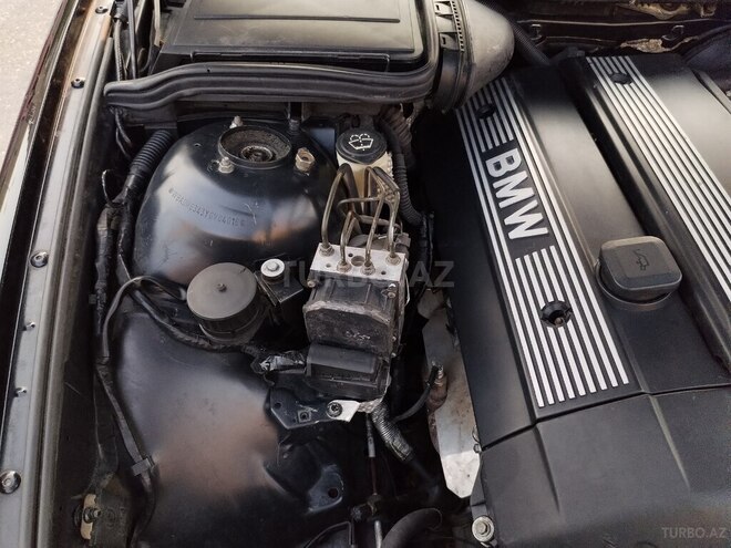 BMW 528 2000, 197,000 km - 2.8 l - Bakı