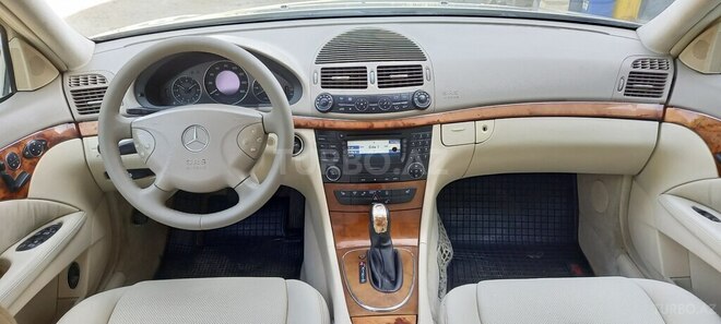 Mercedes E 320 2002, 280,001 km - 3.2 l - Masallı