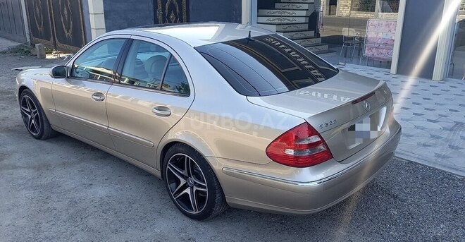 Mercedes E 320 2002, 280,001 km - 3.2 l - Masallı
