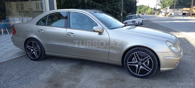 Mercedes E 320 2002, 280,001 km - 3.2 l - Masallı