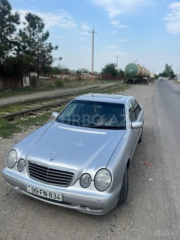 Mercedes E 240 2001, 525,000 km - 2.6 l - Bakı