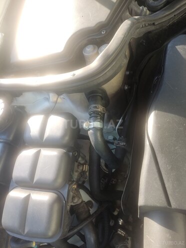 Mercedes E 220 2001, 170,214 km - 2.2 l - Bakı