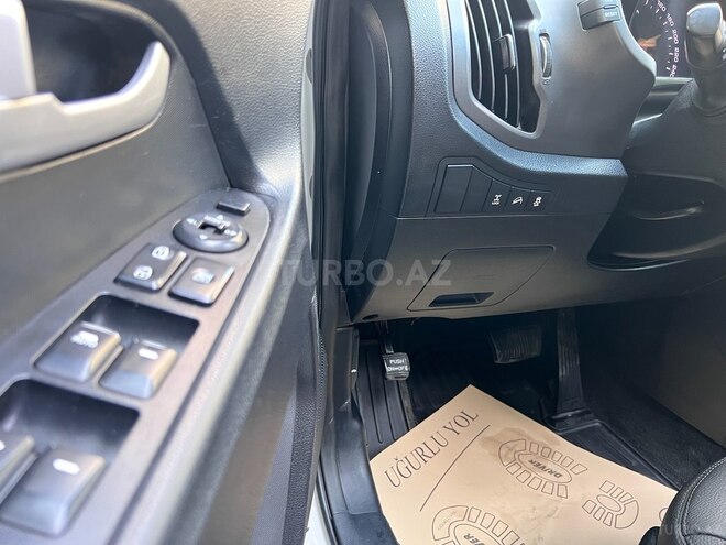 Kia Sportage 2011, 186,300 km - 2.0 l - Bakı