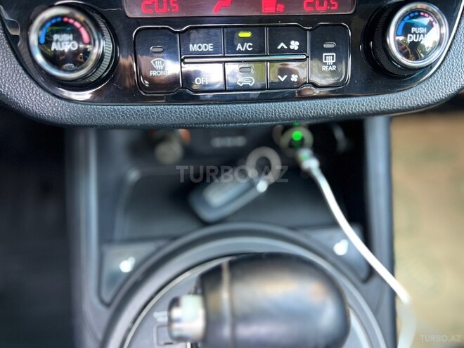 Kia Sportage 2011, 186,300 km - 2.0 l - Bakı