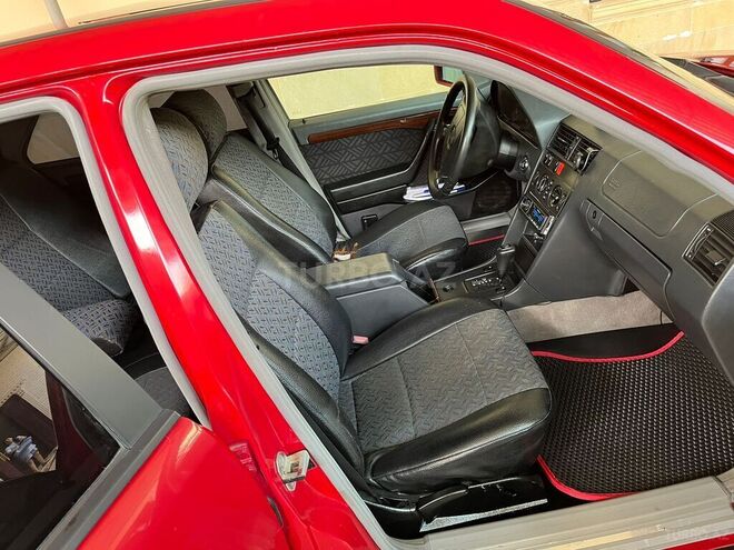 Mercedes C 180 1995, 370,000 km - 1.8 л - Şirvan