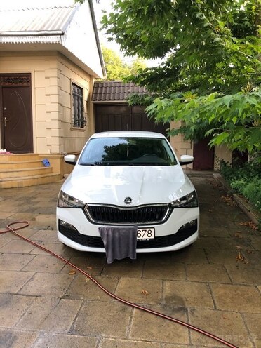 Skoda Rapid 2022, 28,000 km - 1.6 l - Bakı