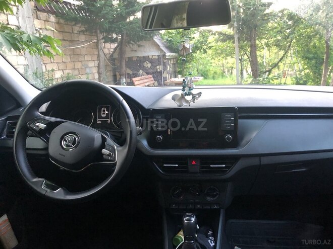 Skoda Rapid 2022, 28,000 km - 1.6 l - Bakı