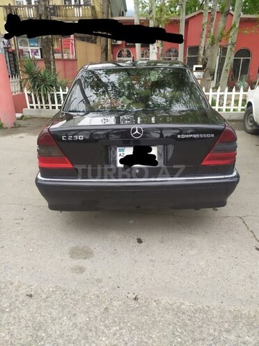 Mercedes C 230 2000, 292,000 km - 2.3 л - Bakı
