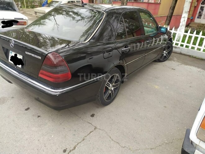 Mercedes C 230 2000, 292,000 km - 2.3 л - Bakı
