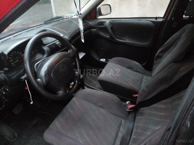 Opel Astra 1996, 299,470 km - 1.6 l - Bakı