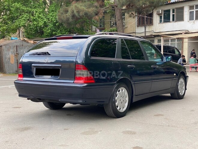 Mercedes C 220 2000, 320,000 km - 2.2 l - Bakı