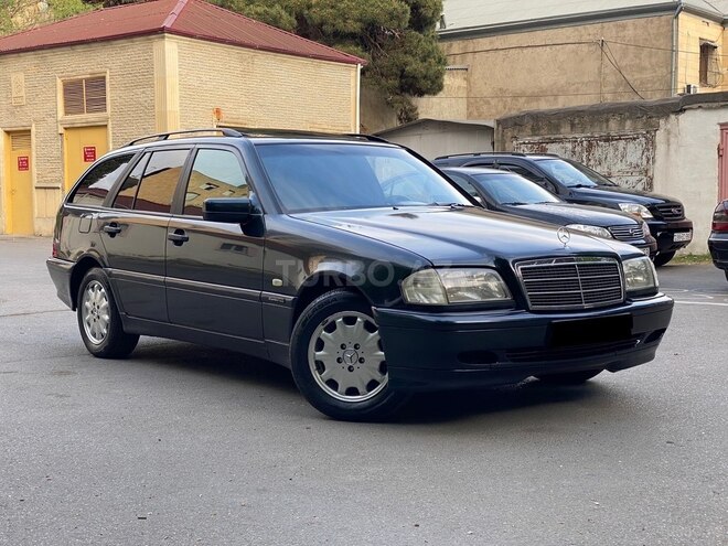 Mercedes C 220 2000, 320,000 km - 2.2 l - Bakı