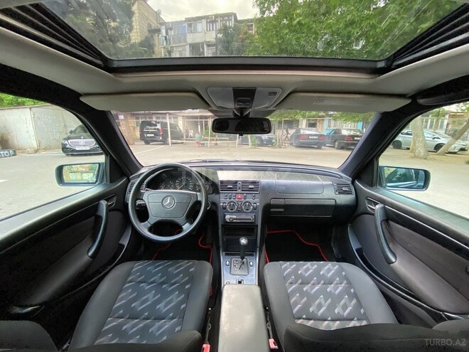 Mercedes C 220 2000, 320,000 km - 2.2 l - Bakı