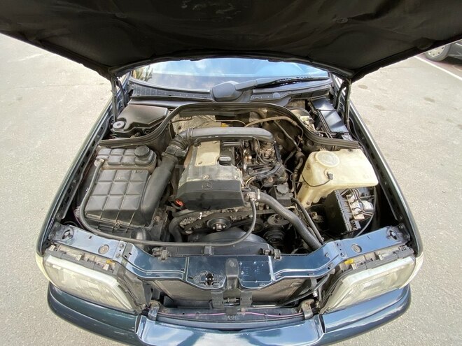 Mercedes C 220 2000, 320,000 km - 2.2 l - Bakı