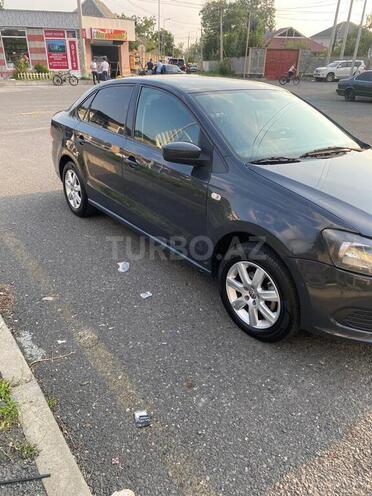 Volkswagen Polo 2014, 258,288 km - 1.6 l - Bakı
