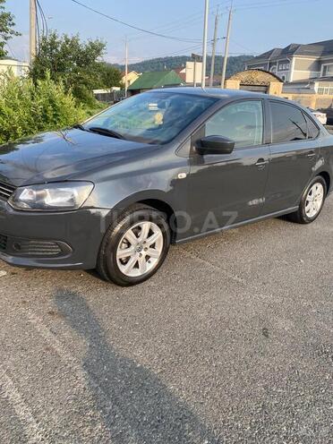 Volkswagen Polo 2014, 258,288 km - 1.6 l - Bakı