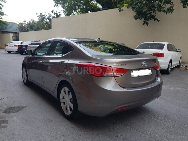 Hyundai Elantra 2011, 180,247 km - 1.8 l - Bakı