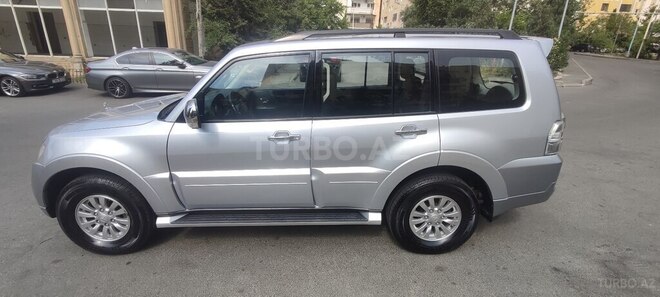 Mitsubishi Pajero 2013, 190,000 km - 3.5 l - Bakı