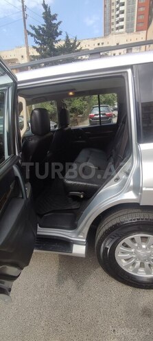 Mitsubishi Pajero 2013, 190,000 km - 3.5 l - Bakı
