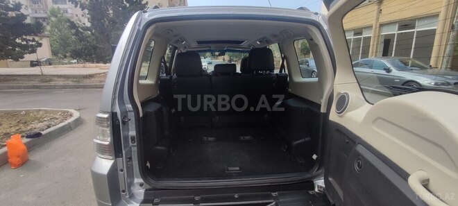 Mitsubishi Pajero 2013, 190,000 km - 3.5 l - Bakı