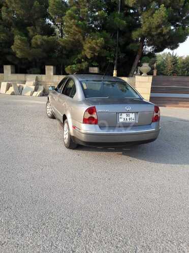 Volkswagen Passat 2001, 235,000 km - 1.8 l - Bakı