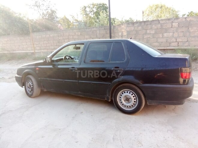 Volkswagen Vento 1994, 374,008 km - 1.9 l - Bakı