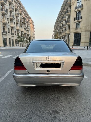 Mercedes C 220 1997, 390,000 km - 2.2 l - Bakı