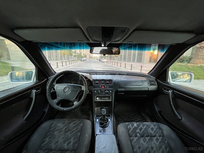 Mercedes C 220 1997, 390,000 km - 2.2 l - Bakı