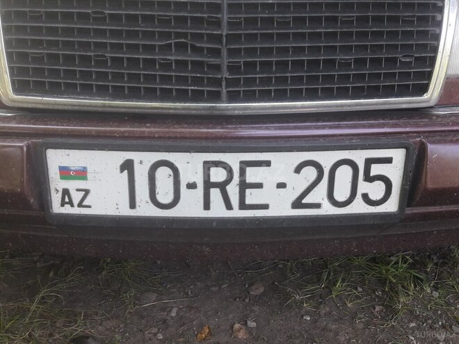 Mercedes E 200 1990, 483,689 km - 2.0 l - Gəncə