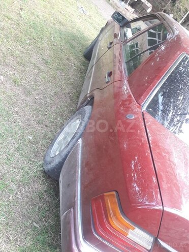 Mercedes E 200 1990, 483,689 km - 2.0 l - Gəncə