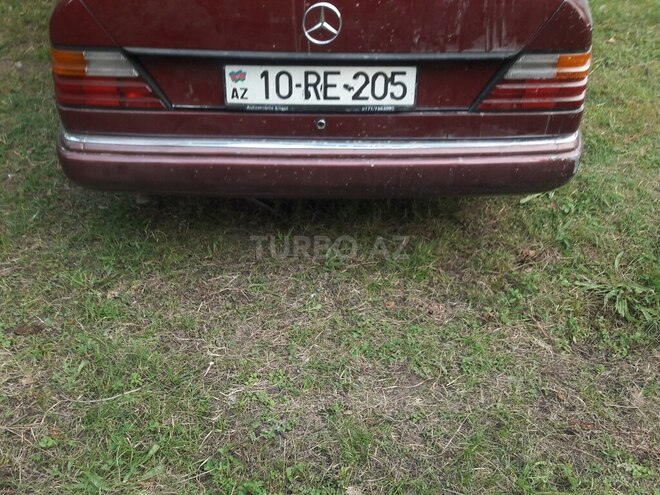 Mercedes E 200 1990, 483,689 km - 2.0 l - Gəncə