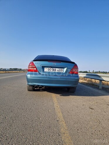 Mercedes C 320 2000, 360,000 km - 3.2 l - Masallı