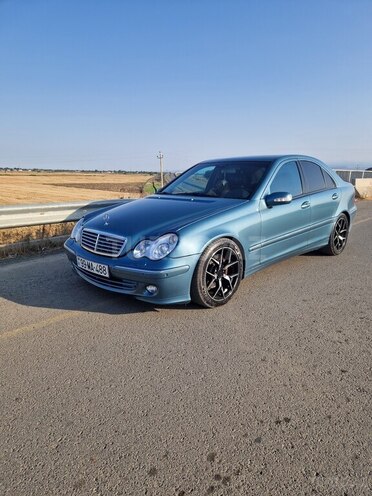 Mercedes C 320 2000, 360,000 km - 3.2 l - Masallı