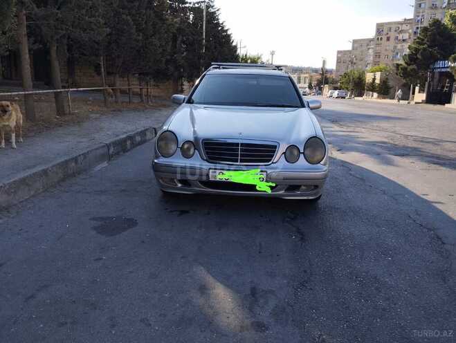 Mercedes E 220 2000, 650,000 km - 2.2 л - Bakı
