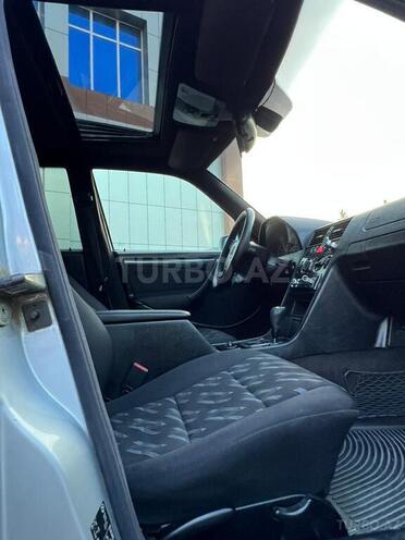 Mercedes C 220 1998, 380,000 km - 2.2 л - Saatlı