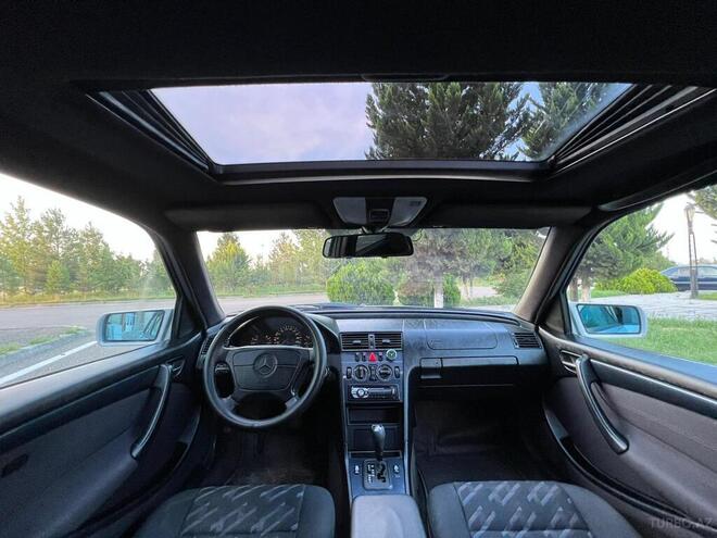 Mercedes C 220 1998, 380,000 km - 2.2 л - Saatlı