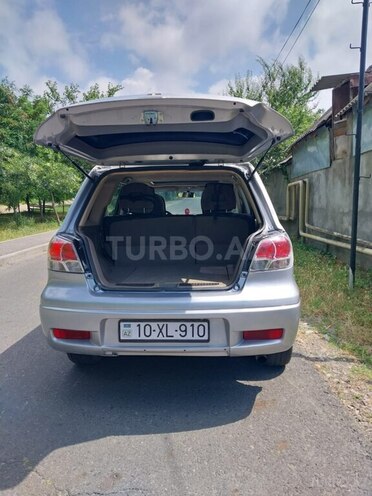 Mitsubishi Outlander 2003, 238,000 km - 2.4 l - Oğuz