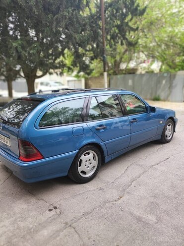 Mercedes C 220 1999, 542,315 km - 2.2 l - Bakı