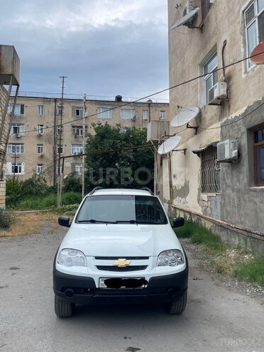 Chevrolet Niva 2015, 6,000 km - 1.7 l - Bakı